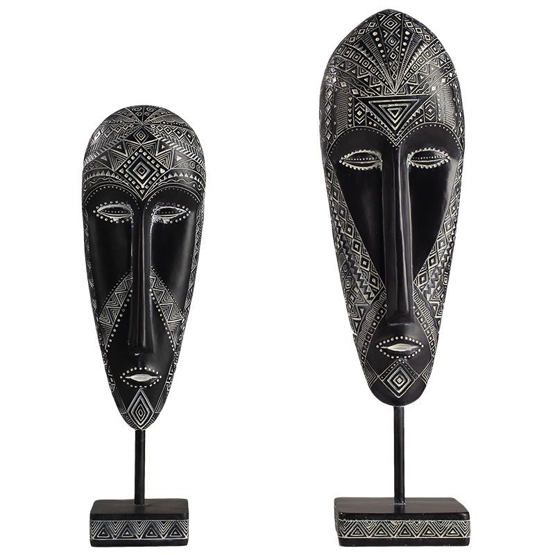 Masque africain artisanal en résine, peint à la main